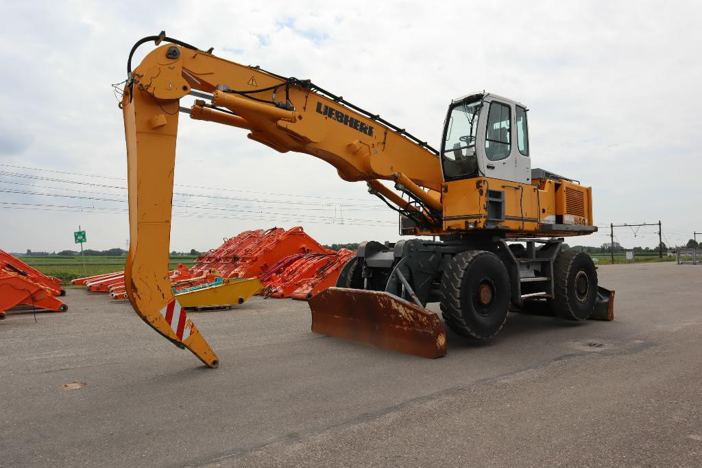 Liebherr - A944C HD